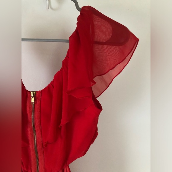 Red Dress 💃🏽 - Picture 5 of 7